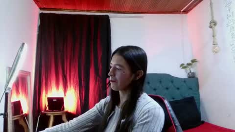 emily___rouse online show from August 2, 2026, 9:35 pm