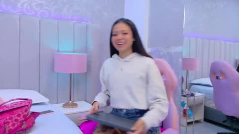 EMILY online show from May 7, 2026, 11:37 am
