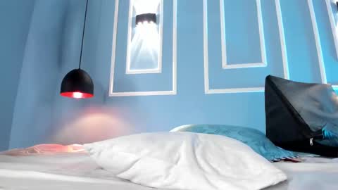 Snapshot of emily_ariaszc chatting on March 10, 2025, 2:59 pm Emily online show from March 10, 2025, 2:59 pm