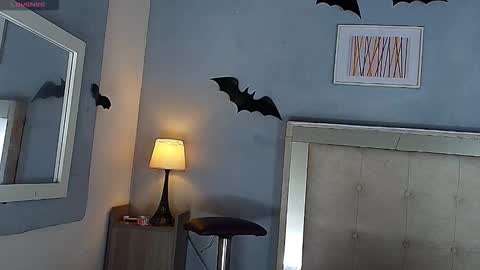 emily_castillo1_ online show from November 29, 2025, 3:53 am