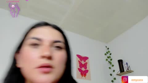 Snapshot of emily_coraline chatting on January 25, 2025, 1:21 am Emily online show from January 25, 2025, 1:21 am