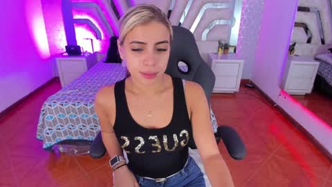 Emily online show from January 15, 2025, 10:27 am