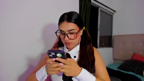 Snapshot of emily_fox_3 chatting on May 24, 2026, 1:21 am emily fox 3 online show from May 24, 2026, 1:21 am