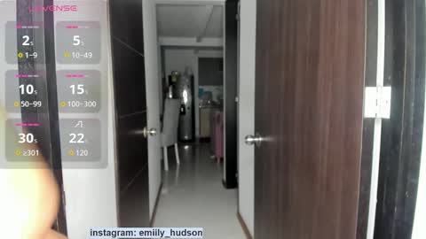 Snapshot of emily_huddson_ chatting on October 26, 2025, 12:05 am independet model online show from October 26, 2025, 12:05 am