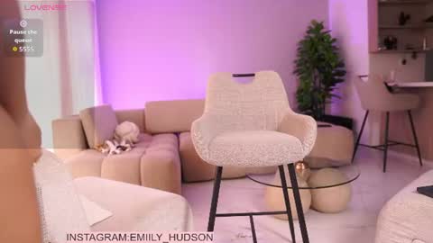 independet model online show from July 1, 2026, 6:07 pm