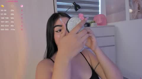 EmilyKenner  Independent model  online show from October 4, 2025, 11:30 am