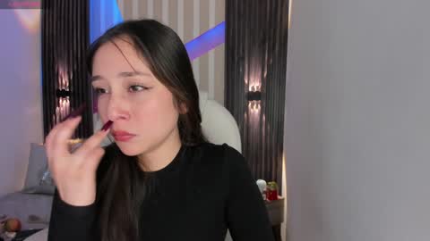 Snapshot of emily_layton chatting on January 27, 2025, 2:46 pm Emily online show from January 27, 2025, 2:46 pm