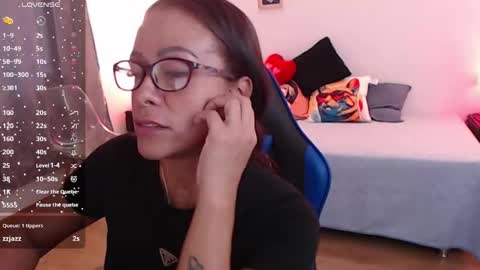 Snapshot of emily_leroy571240 chatting on September 15, 2025, 2:17 pm emily leroy. online show from September 15, 2025, 2:17 pm