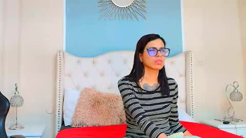 Snapshot of emily_loperaa chatting on January 11, 2026, 8:03 pm Emily online show from January 11, 2026, 8:03 pm