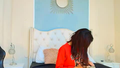 Snapshot of emily_loperaa chatting on January 16, 2026, 11:31 pm Emily online show from January 16, 2026, 11:31 pm