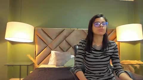 Snapshot of emily_loperaa chatting on January 18, 2026, 4:00 pm Emily online show from January 18, 2026, 4:00 pm