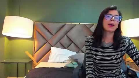 Snapshot of emily_loperaa chatting on January 19, 2026, 4:05 am Emily online show from January 19, 2026, 4:05 am