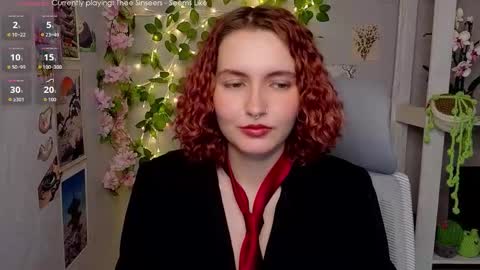 Snapshot of emily_lune chatting on February 11, 2026, 2:49 am Emily online show from February 11, 2026, 2:49 am