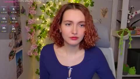 Snapshot of emily_lune chatting on March 8, 2026, 8:18 am Emily online show from March 8, 2026, 8:18 am