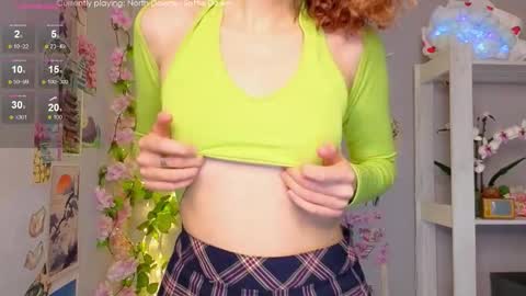 Snapshot of emily_lune chatting on March 14, 2026, 2:28 am Emily online show from March 14, 2026, 2:28 am