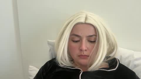 emily_morning_dew online show from February 28, 2026, 2:18 pm