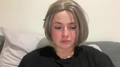 emily_morning_dew online show from May 11, 2026, 6:49 pm