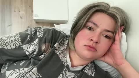 Snapshot of emily_morning_dew chatting on June 29, 2026, 4:19 am emily_morning_dew online show from June 29, 2026, 4:19 am