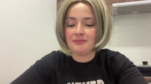 Snapshot of emily_morning_dew chatting on July 9, 2026, 7:23 am emily_morning_dew online show from July 9, 2026, 7:23 am
