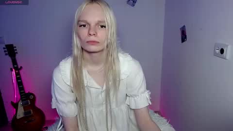 Snapshot of emily_nyaffe chatting on January 15, 2026, 10:20 am Lia online show from January 15, 2026, 10:20 am