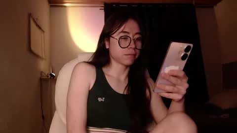 Snapshot of emily_pearl_ chatting on December 20, 2024, 11:05 pm emily_pearl_ online show from December 20, 2024, 11:05 pm