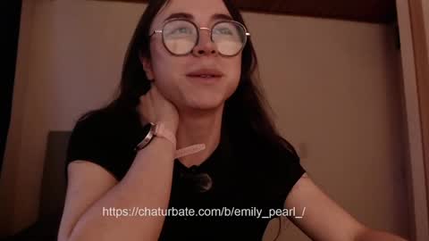 Snapshot of emily_pearl_ chatting on January 29, 2025, 10:43 pm emily_pearl_ online show from January 29, 2025, 10:43 pm