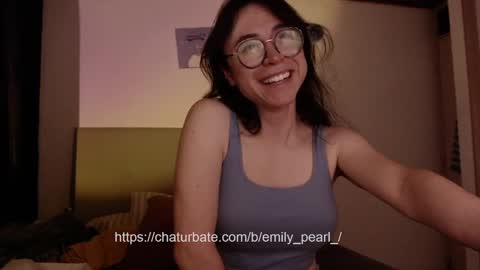 Snapshot of emily_pearl_ chatting on February 5, 2025, 12:10 am emily_pearl_ online show from February 5, 2025, 12:10 am