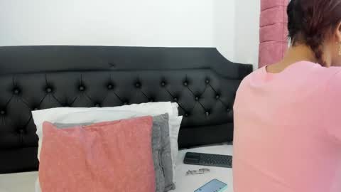 EMILY online show from September 16, 2025, 3:35 pm