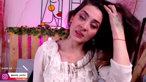 Snapshot of emily_sartre chatting on December 15, 2024, 2:37 pm Emilly online show from December 15, 2024, 2:37 pm