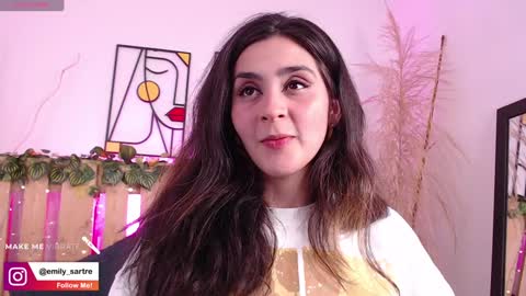 Snapshot of emily_sartre chatting on January 18, 2025, 4:59 am Emilly online show from January 18, 2025, 4:59 am