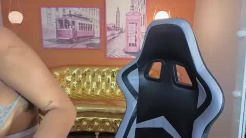 emily_smith_t online show from July 11, 2026, 12:30 pm
