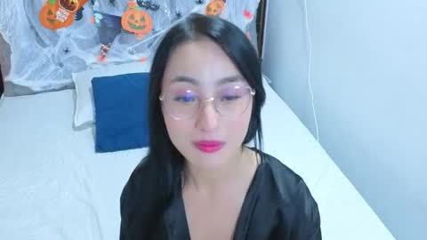 emily_vermont online show from October 26, 2025, 4:18 am