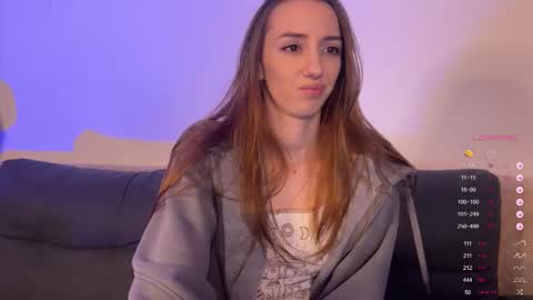 Snapshot of emily_w0w_ chatting on December 4, 2025, 11:30 am Lia online show from December 4, 2025, 11:30 am