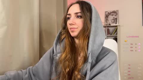 Snapshot of emily_w0w_ chatting on February 1, 2026, 7:45 pm Lia online show from February 1, 2026, 7:45 pm