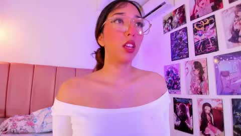 emily_walker4 online show from December 23, 2025, 3:59 am