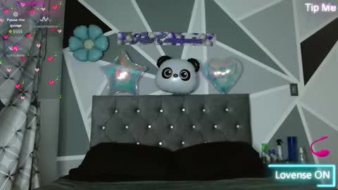 Snapshot of emily_white00 chatting on March 5, 2026, 1:34 am emily online show from March 5, 2026, 1:34 am