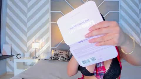 Snapshot of emily_white_1 chatting on October 28, 2025, 8:55 pm Emily White online show from October 28, 2025, 8:55 pm