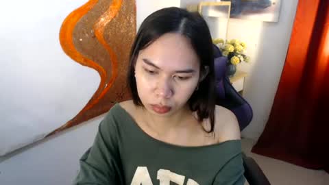 emily_xo143 online show from July 6, 2026, 6:32 am