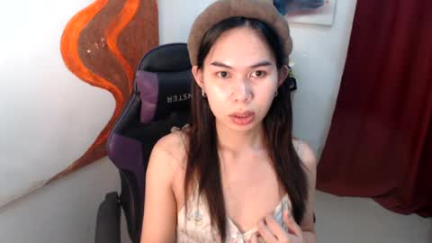 emily_xo143 online show from July 15, 2026, 10:20 am