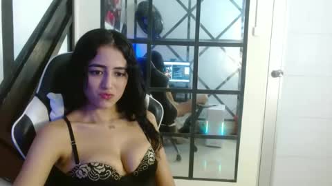 EMILY  online show from September 12, 2025, 3:28 am