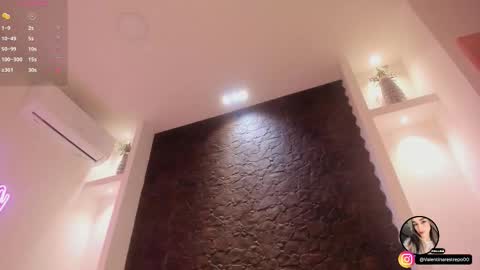 emilyallen_1 online show from December 15, 2025, 4:06 am