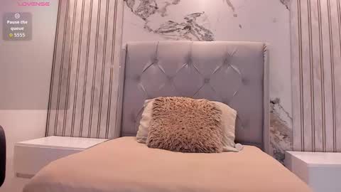 Snapshot of emilyangel1 chatting on March 28, 2026, 12:38 pm E M Y L Y online show from March 28, 2026, 12:38 pm