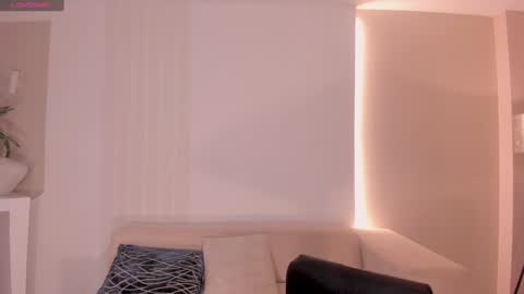 Snapshot of emilyarmstrong chatting on December 29, 2024, 12:01 pm Emily Armstrong online show from December 29, 2024, 12:01 pm