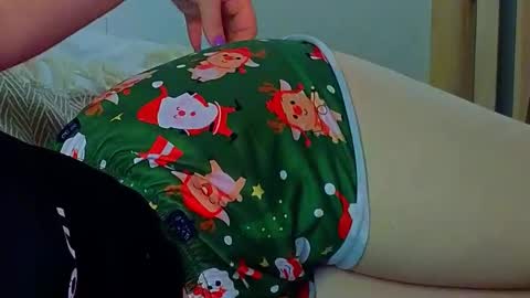 artist Emily online show from December 2, 2024, 9:06 pm