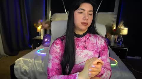 Emy online show from January 17, 2026, 7:13 am