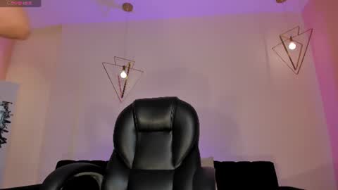 Emily Carter online show from June 21, 2026, 10:51 am