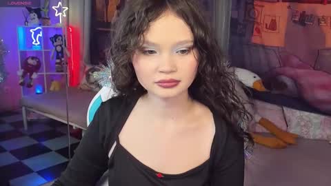 Snapshot of emilychaves chatting on January 6, 2026, 8:07 am Emilyhaves online show from January 6, 2026, 8:07 am