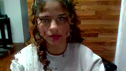 EmilyCm online show from April 10, 2026, 11:42 pm