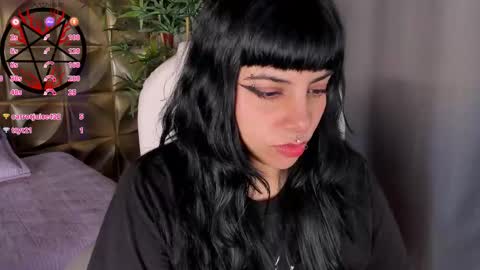 Snapshot of emilydarkwood chatting on October 17, 2025, 2:52 pm Emily online show from October 17, 2025, 2:52 pm