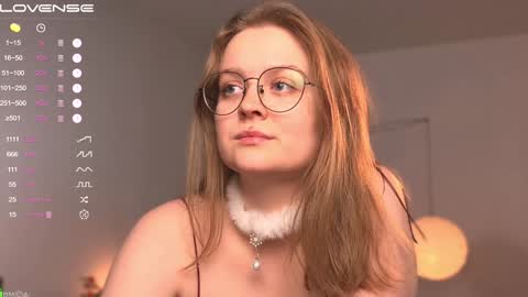 Snapshot of emilyforelsket chatting on December 29, 2024, 12:12 pm Emily online show from December 29, 2024, 12:12 pm